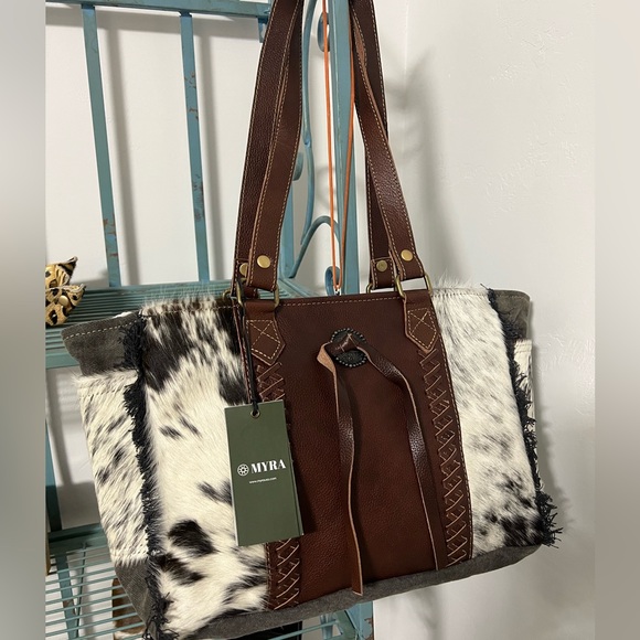 GIFT New Myra Bag Canvas & Cowhide & Leather Tote satchel concho tassel western - Picture 3 of 10